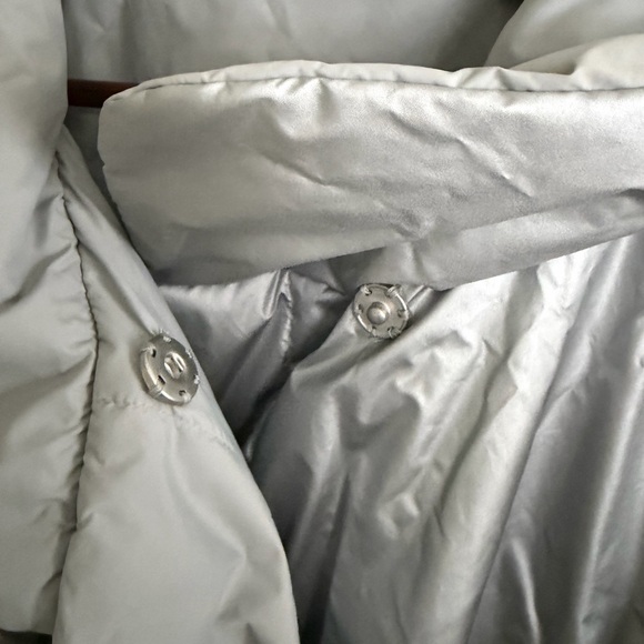 Norma Kamali NK Trench Coat – Silver – Size XL/XG NWT - Picture 3 of 11